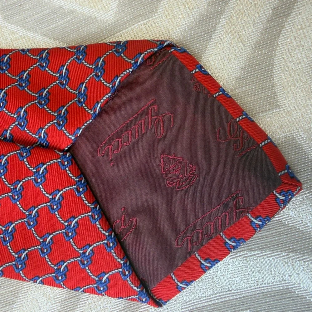 Gucci silk necktie